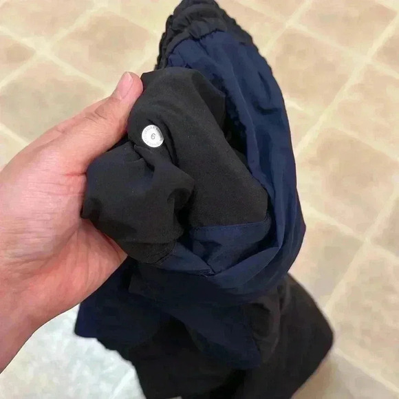 Lululemon - Picture 6 of 6